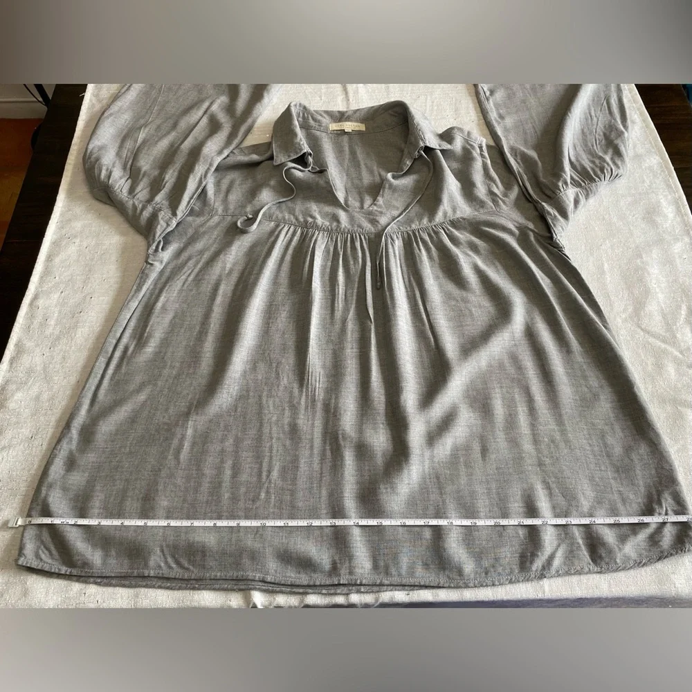 Side Stitch Gray Boho Sleeve Blouse Size M - Picture 7 of 14